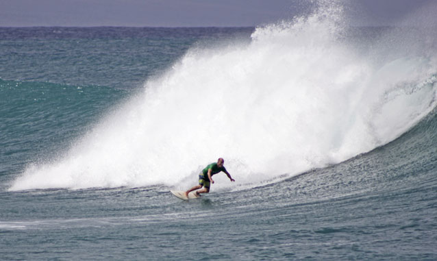 Mike-Jucker-surfing-hawaii